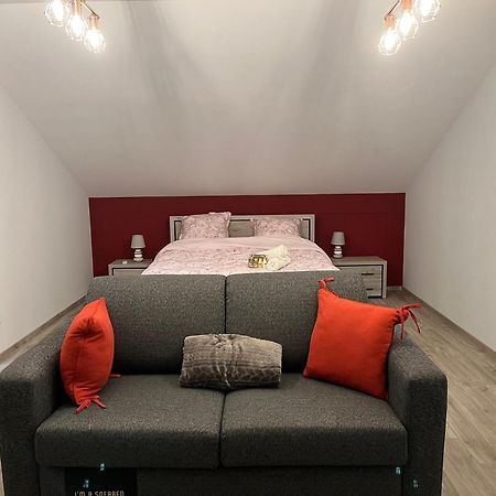 Lauralys Hotel Mons Luaran gambar