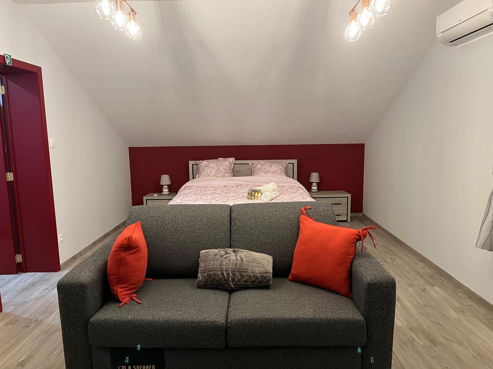 Lauralys Hotel Mons Luaran gambar
